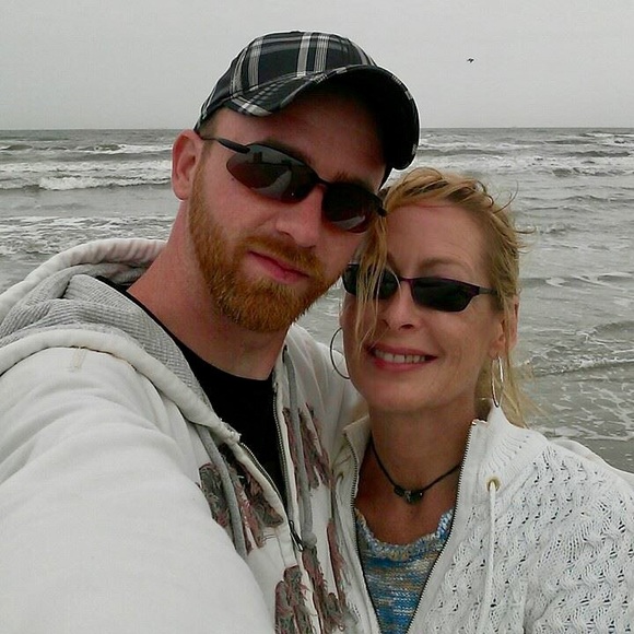 Meet your Posher, Kimberly - Picture 1 of 1